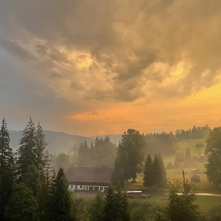 Boutique And Sternen 3*