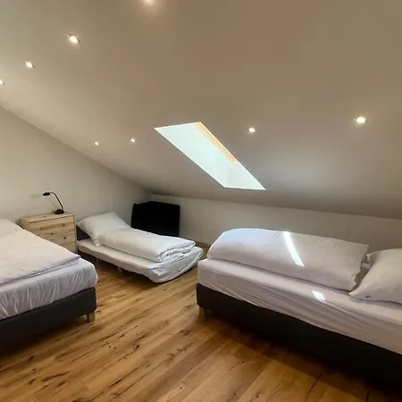 Boutique And Sternen 토트무스